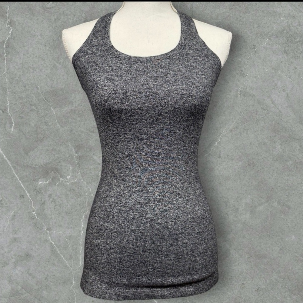 lululemon athletica Heather Gray Racerback Size 2-4 EUC